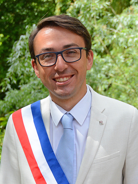 monsieur le maire officiel